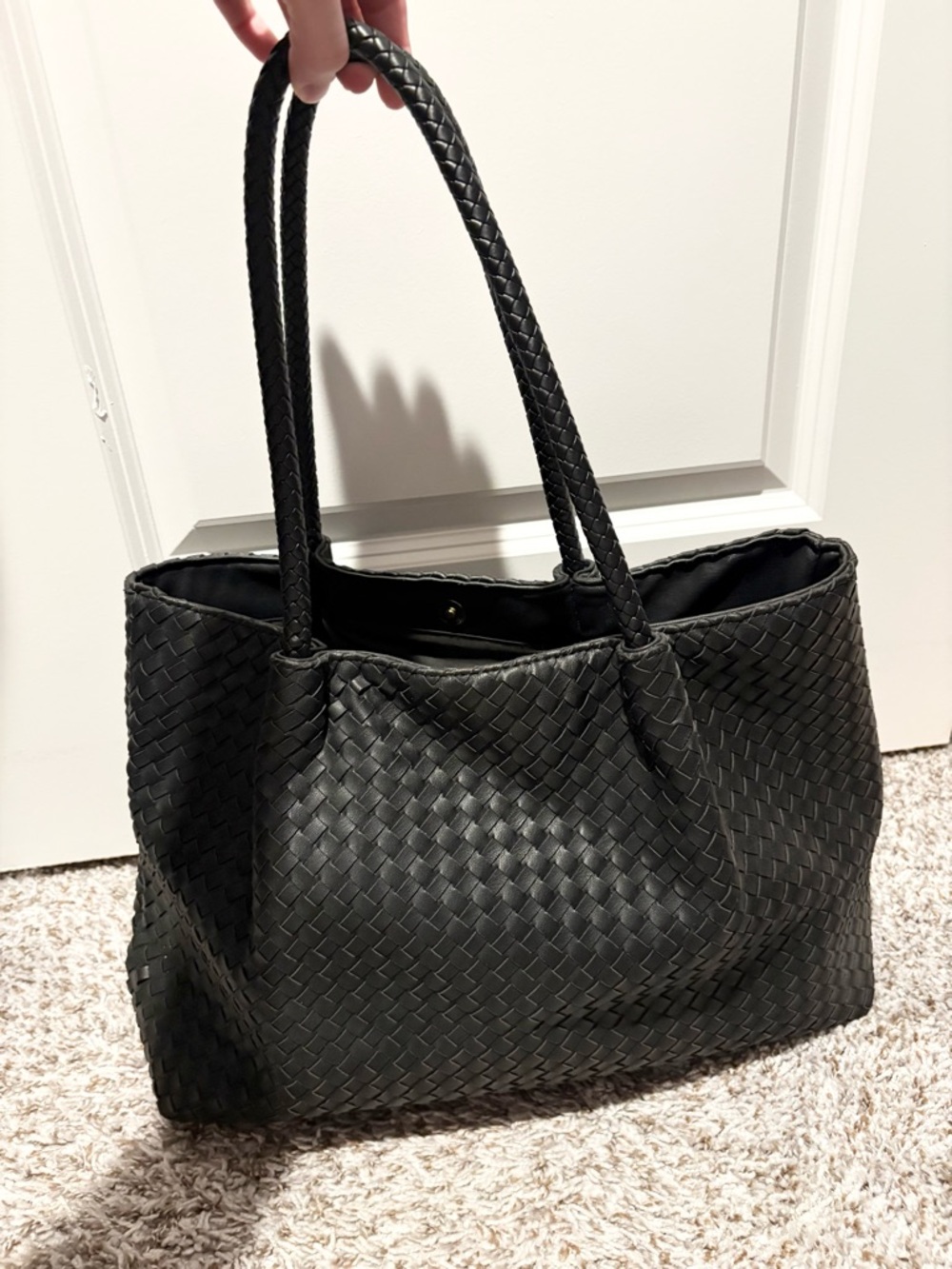 Lulu Dharma Black Woven Tote Bag - Classic Women's Shoulder Bag